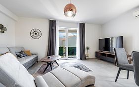 Villa Gold Residence 2